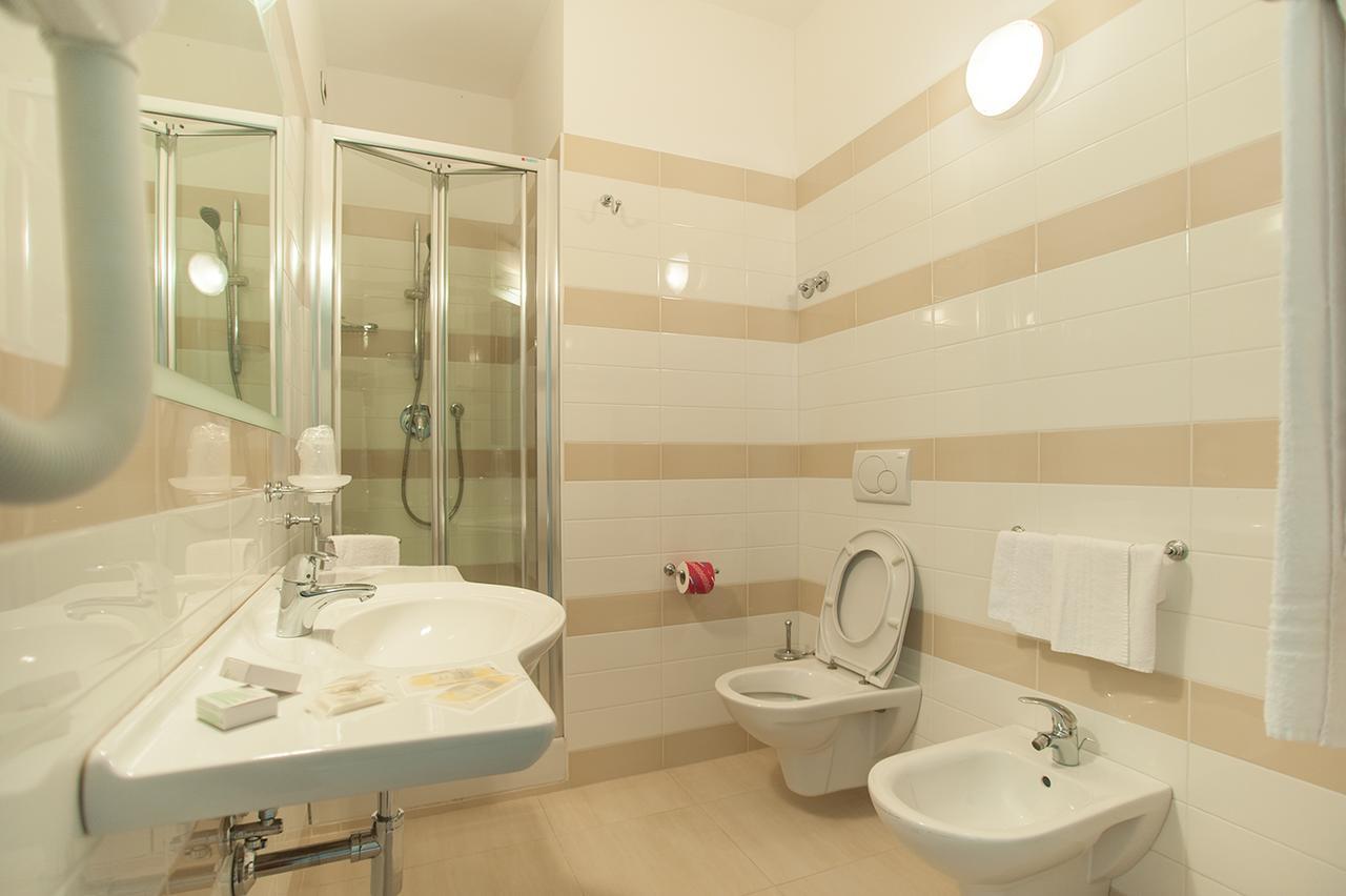 Hotel Riviera Сільві-Марина Екстер'єр фото
